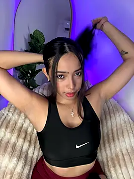  Emily Thompson  online show from 11/02/25, 11:07