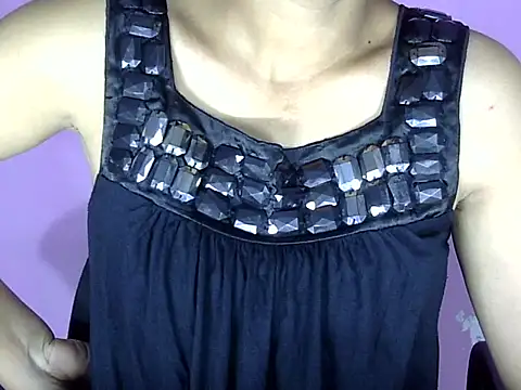 priya patel online show from 11/21/25, 03:16