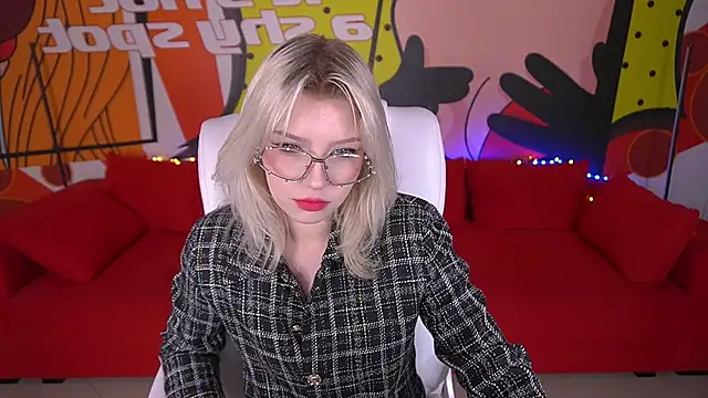 SelenaIris online show from 03/17/25, 02:01