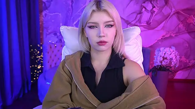 SelenaIris online show from 10/11/25, 07:29