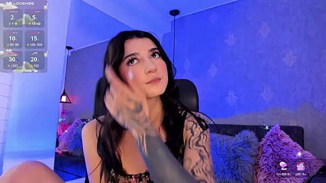 Snapshot of Hi_Soyfer chatting on 03/07/25, 04:22 Hi Soyfer online show from 03/07/25, 04:22