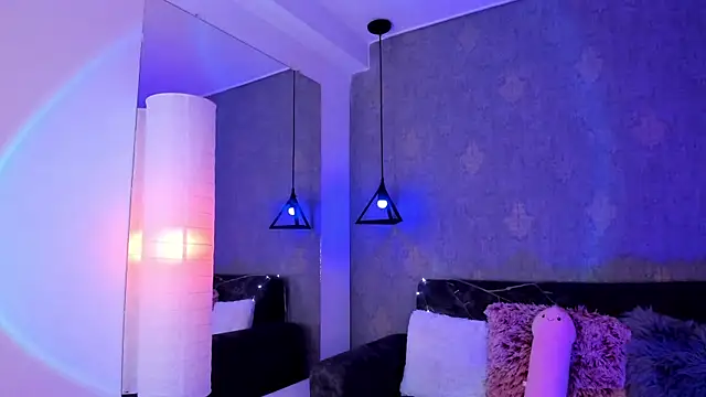 Snapshot of Hi_Soyfer chatting on 03/15/25, 03:27 Hi Soyfer online show from 03/15/25, 03:27