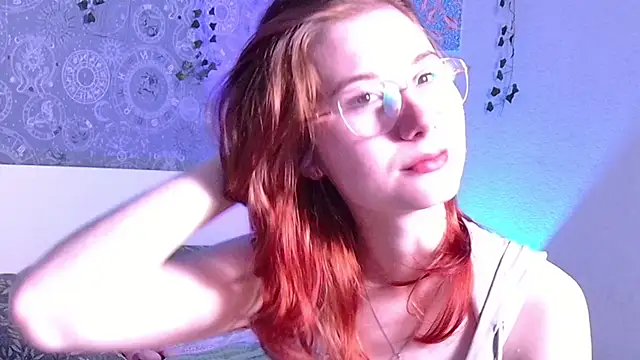 Snapshot of Cute_Cate404 chatting on 09/18/25, 03:19 Cute Cate404 online show from 09/18/25, 03:19