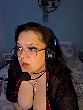 Saucy-Serenity online show from 09/11/25, 07:14