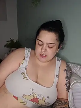 Saucy-Serenity online show from 06/21/26, 10:12