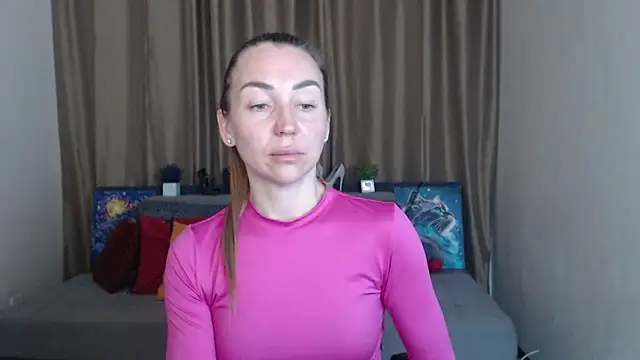 Kiss julli88I online show from 03/08/25, 10:43