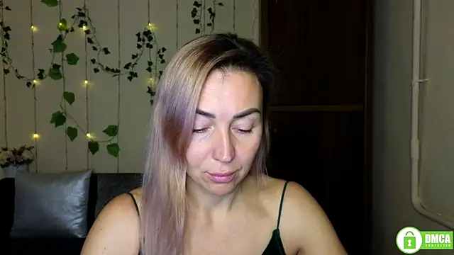 Kiss julli88I online show from 11/21/25, 06:28