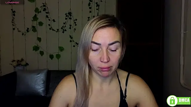 Snapshot of Kiss_julli88I chatting on 01/13/26, 06:24 Kiss julli88I online show from 01/13/26, 06:24