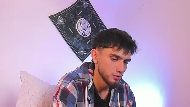 samevansx  online show from 04/30/26, 08:57
