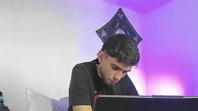 samevansx  online show from 05/22/26, 04:45