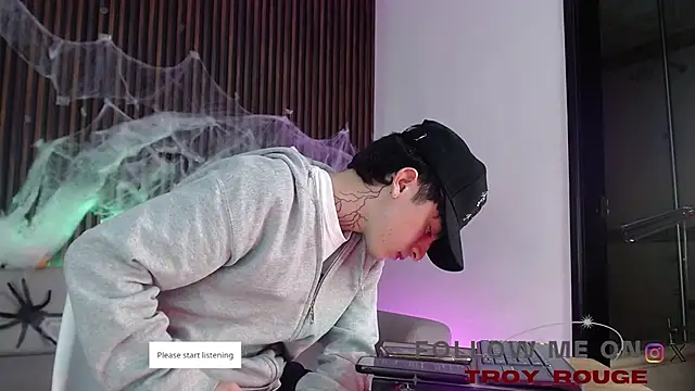 troy rouge online show from 10/22/25, 07:35