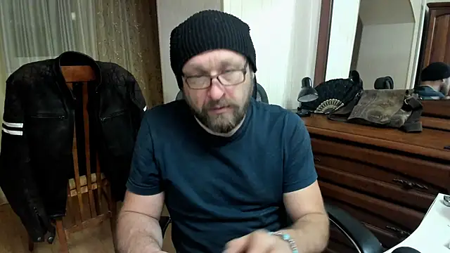 Snapshot of Grandor_M chatting on 03/09/25, 07:48 Grandor M online show from 03/09/25, 07:48