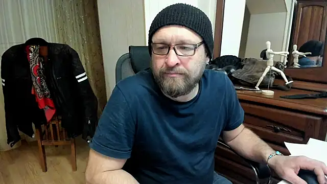 Snapshot of Grandor_M chatting on 03/15/25, 02:55 Grandor M online show from 03/15/25, 02:55