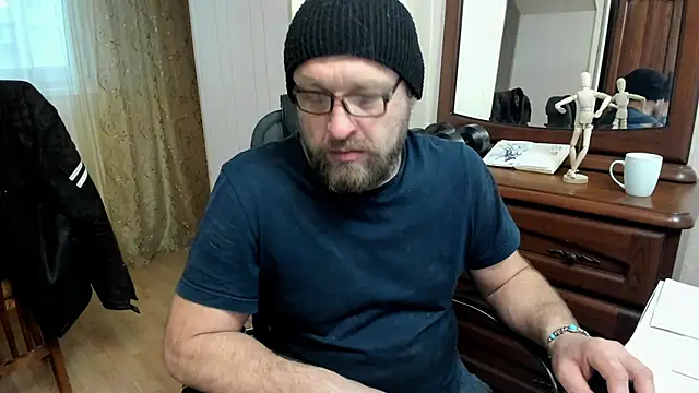 Snapshot of Grandor_M chatting on 03/16/25, 02:00 Grandor M online show from 03/16/25, 02:00