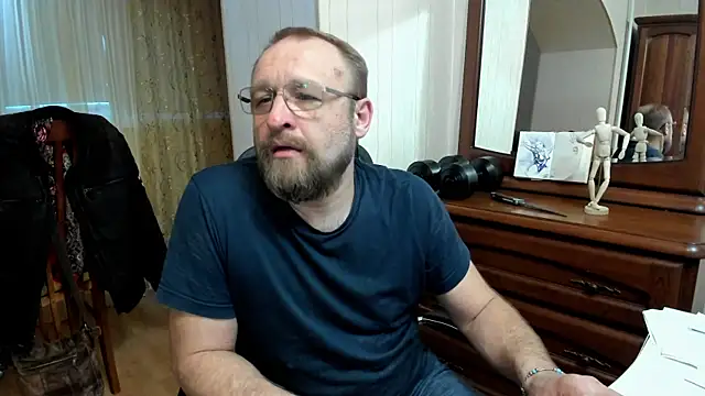 Snapshot of Grandor_M chatting on 03/21/25, 02:29 Grandor M online show from 03/21/25, 02:29