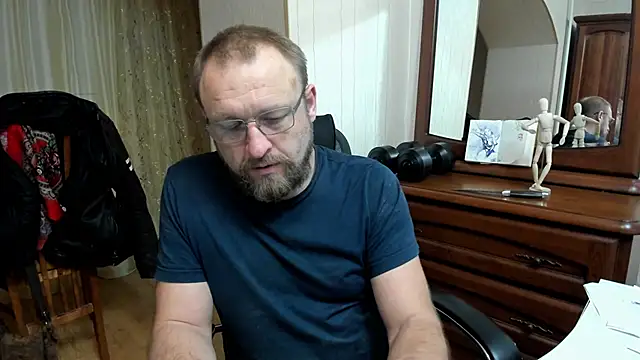 Snapshot of Grandor_M chatting on 03/22/25, 04:04 Grandor M online show from 03/22/25, 04:04