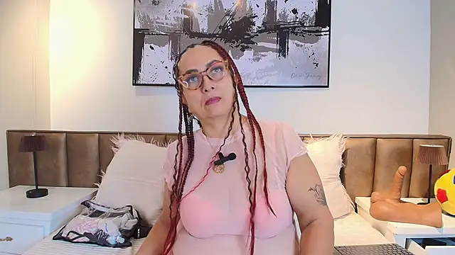 AlessandraLeroy online show from 06/15/26, 12:29
