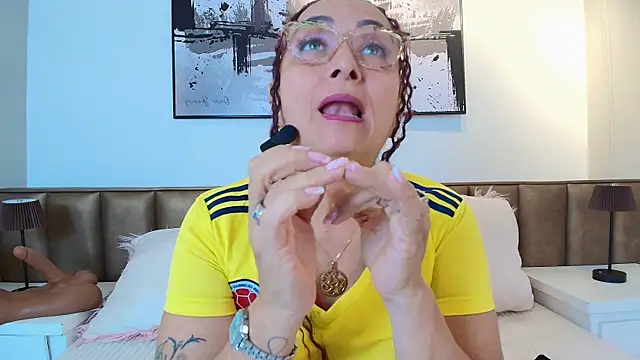 AlessandraLeroy online show from 06/27/26, 12:22