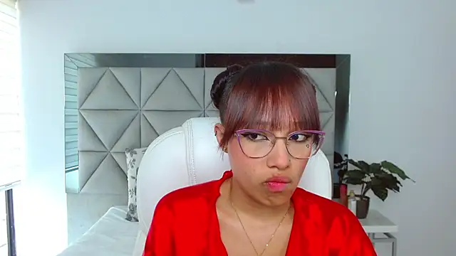 sharon rosse   online show from 03/08/25, 03:24