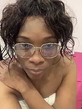 Snapshot of Nahomy_gree chatting on 03/14/25, 01:37 Nahomy gree online show from 03/14/25, 01:37