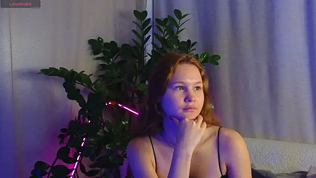 AmeliRoyse online show from 11/25/25, 05:13