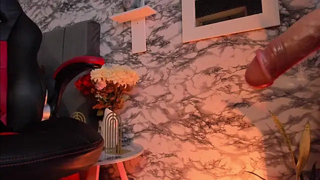 victoriacooper21 online show from 03/15/25, 04:24