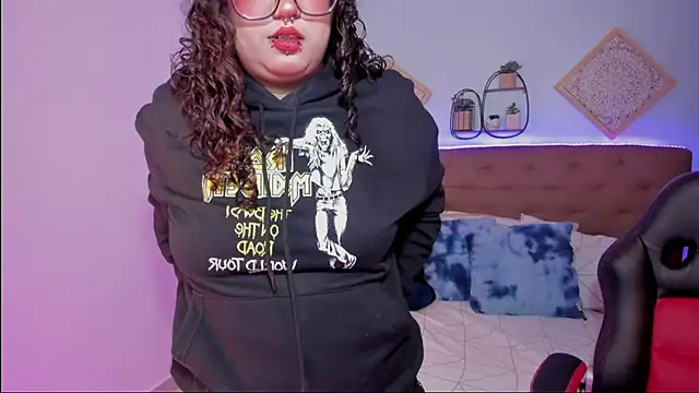  Lilly miller online show from 11/26/25, 06:42