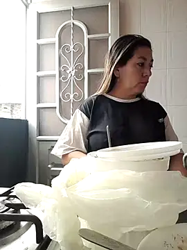 Luna-nevada online show from 11/08/25, 06:07