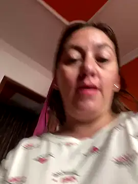 Luna-nevada online show from 11/14/25, 05:11