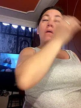 Luna-nevada online show from 11/27/25, 11:45