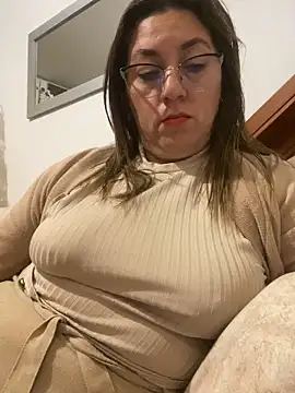 Luna-nevada online show from 05/03/26, 04:07