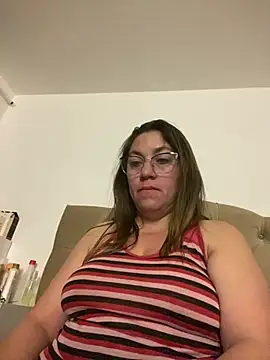 Snapshot of Luna-nevada chatting on 07/29/26, 10:35 Luna-nevada online show from 07/29/26, 10:35