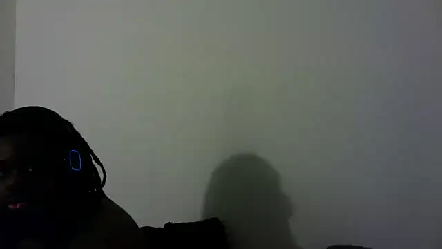 Snapshot of shaniko89isscam chatting on 07/11/26, 11:02 shaniko89isscam online show from 07/11/26, 11:02