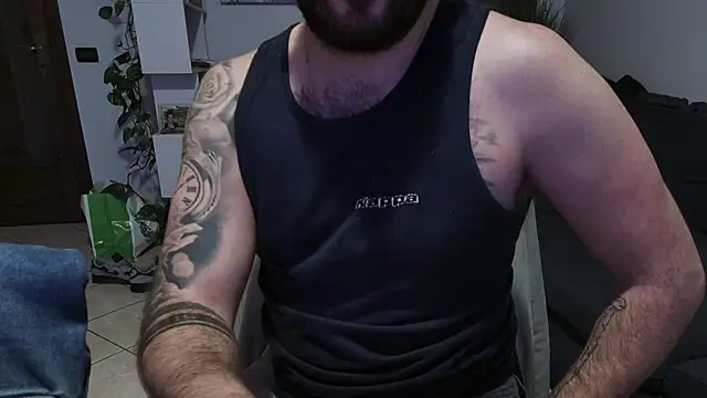 maialinofriuli online show from 11/25/25, 10:54