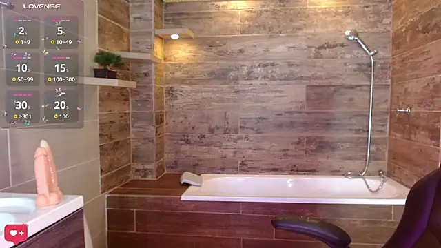 Snapshot of Sophie_Grays_ chatting on 02/24/26, 07:23 Sophie Grays online show from 02/24/26, 07:23