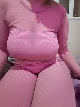 Snapshot of queen_belisima1 chatting on 03/12/26, 01:12 queen belisima1 online show from 03/12/26, 01:12