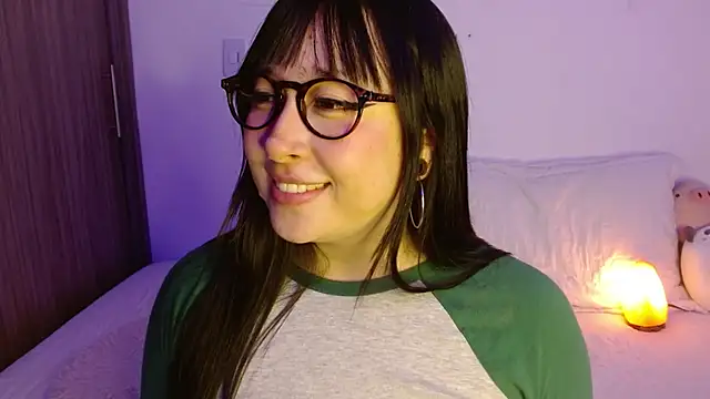 Oliviargf online show from 11/10/25, 12:31