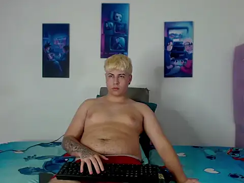 CrissConor online show from 06/23/26, 04:16