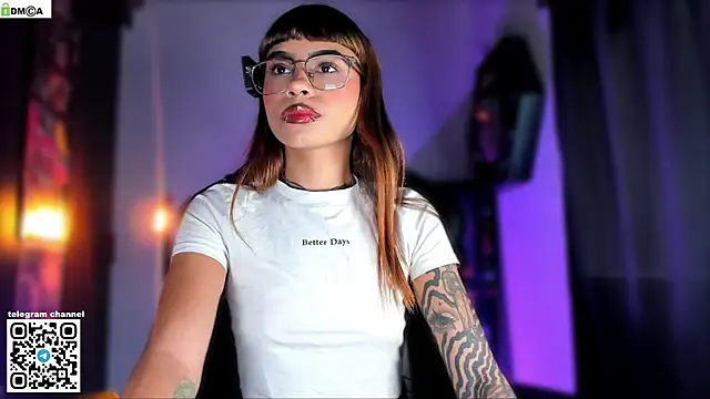 Snapshot of sofiafenty chatting on 11/27/25, 06:10 sofiafenty online show from 11/27/25, 06:10