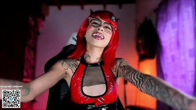 Snapshot of sofiafenty chatting on 02/04/26, 06:58 sofiafenty online show from 02/04/26, 06:58