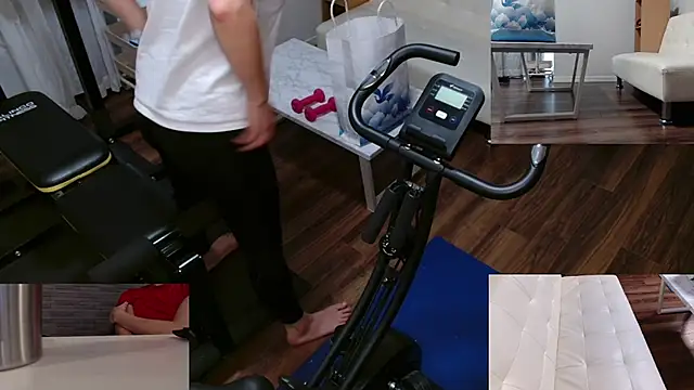 Snapshot of Stretch-man chatting on 02/24/26, 06:11 Stretch-man online show from 02/24/26, 06:11