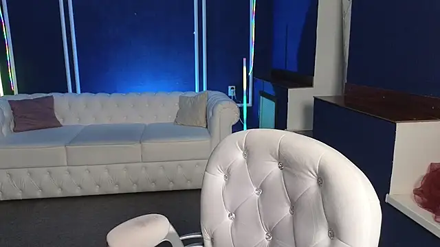 Snapshot of Kira_Kenet chatting on 03/12/25, 10:39 Kira Kenet online show from 03/12/25, 10:39