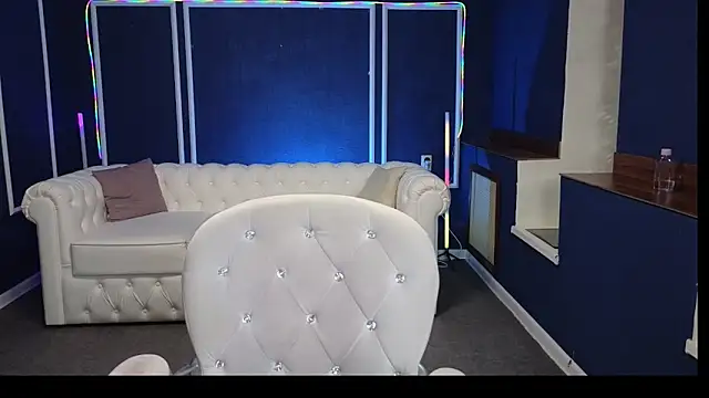 Snapshot of Kira_Kenet chatting on 03/17/25, 08:51 Kira Kenet online show from 03/17/25, 08:51