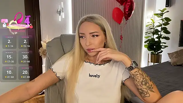 Snapshot of OhMyEmma chatting on 02/18/26, 01:12 OhMyEmma online show from 02/18/26, 01:12