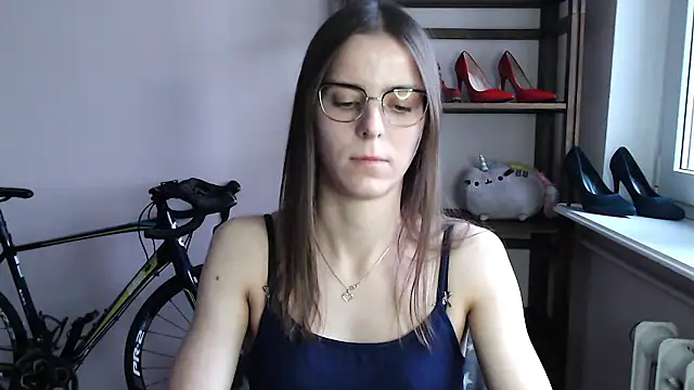 Snapshot of love_megi chatting on 01/12/26, 02:44 love megi online show from 01/12/26, 02:44