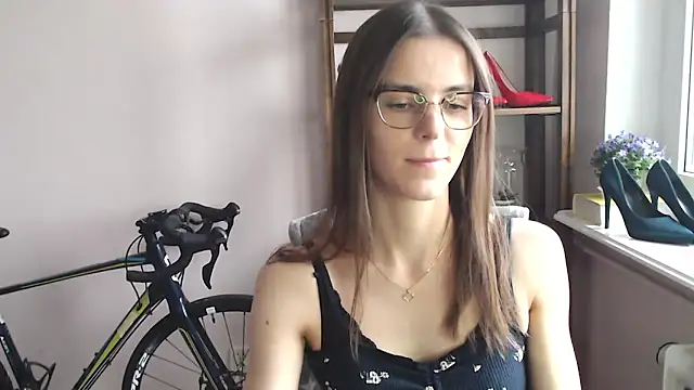 Snapshot of love_megi chatting on 02/05/26, 02:33 love megi online show from 02/05/26, 02:33