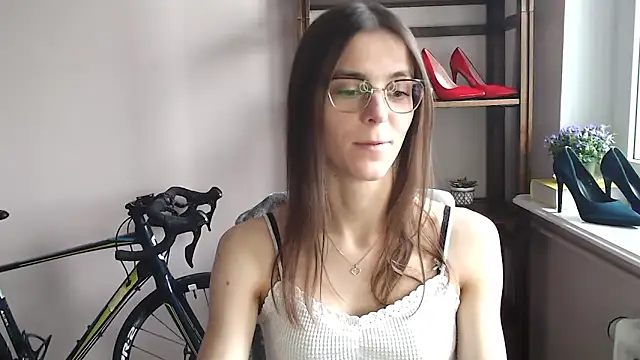 Snapshot of love_megi chatting on 02/09/26, 02:32 love megi online show from 02/09/26, 02:32