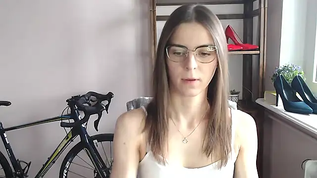 Snapshot of love_megi chatting on 02/16/26, 02:24 love megi online show from 02/16/26, 02:24