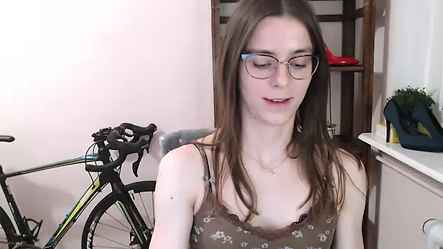 Snapshot of love_megi chatting on 03/01/26, 07:49 love megi online show from 03/01/26, 07:49