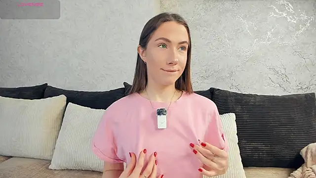 Kira mindnes online show from 11/28/25, 06:38